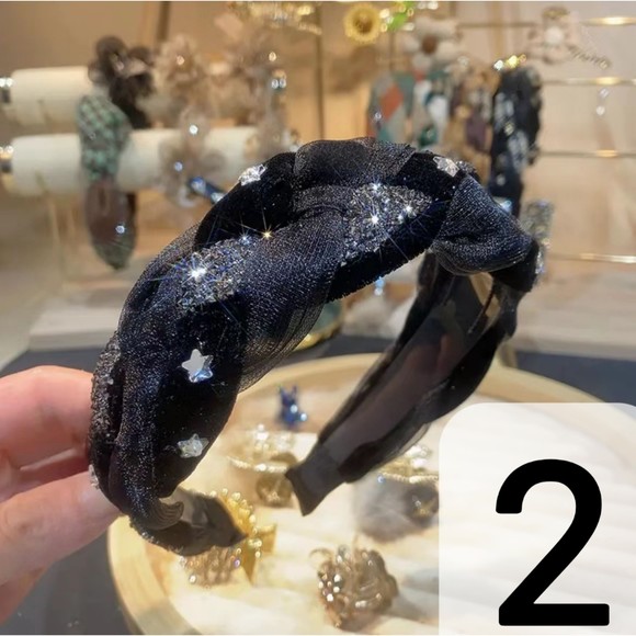 Wide Edge Velvet Bow Hairband - Picture 2 of 2